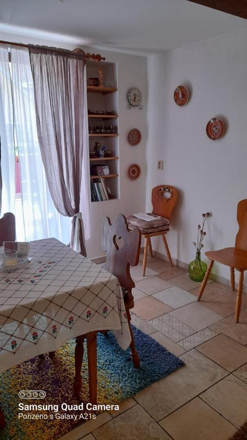 Atelier Spojovaci Lägenhet Český Krumlov Exteriör bild